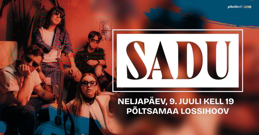 Ansambel SADU Põltsamaa lossihoovis