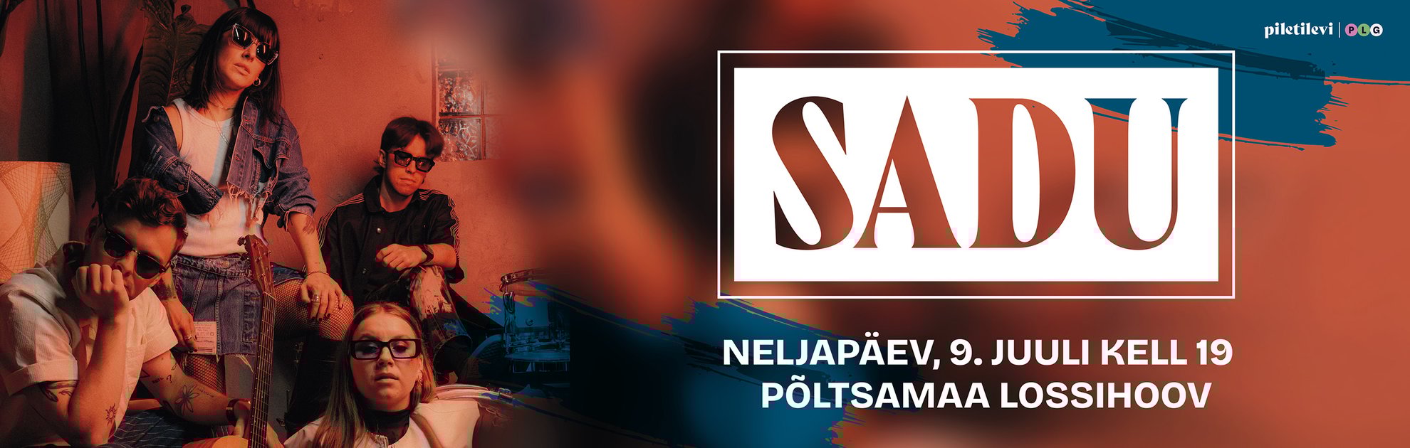 Ansambel SADU Põltsamaa lossihoovis