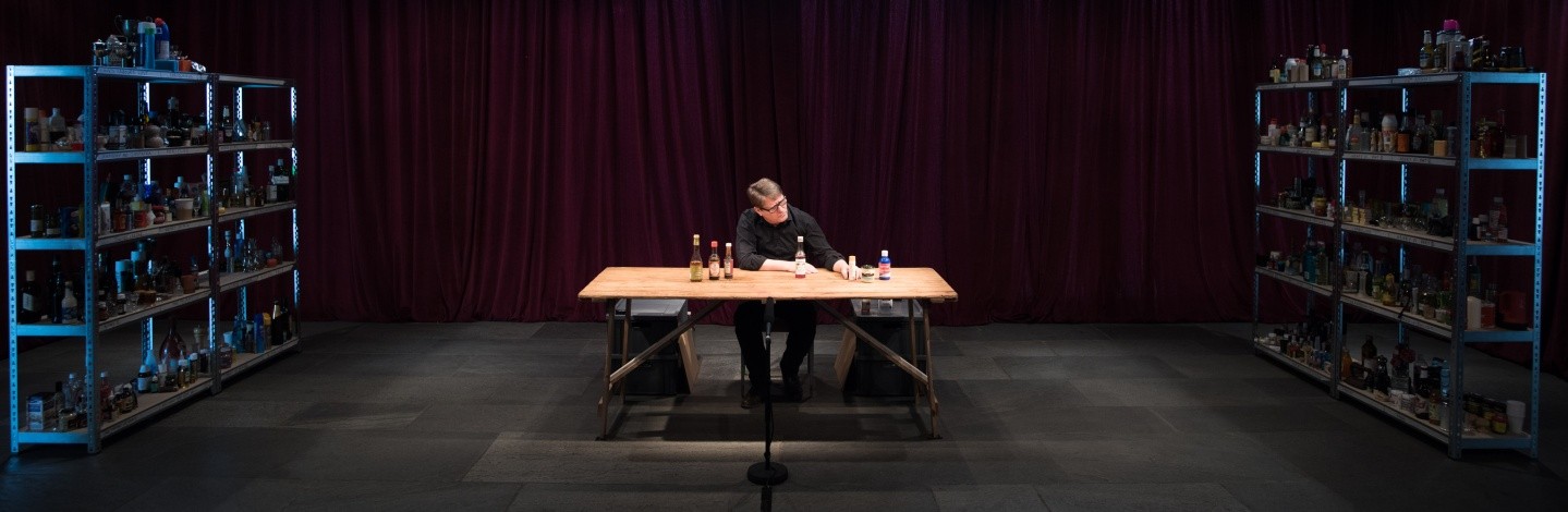 Kanuti Gildi SAAL toob Eestisse briti teatritrupi Forced Entertainment suurprojekti ''Complete Works: Table Top Shakespeare''